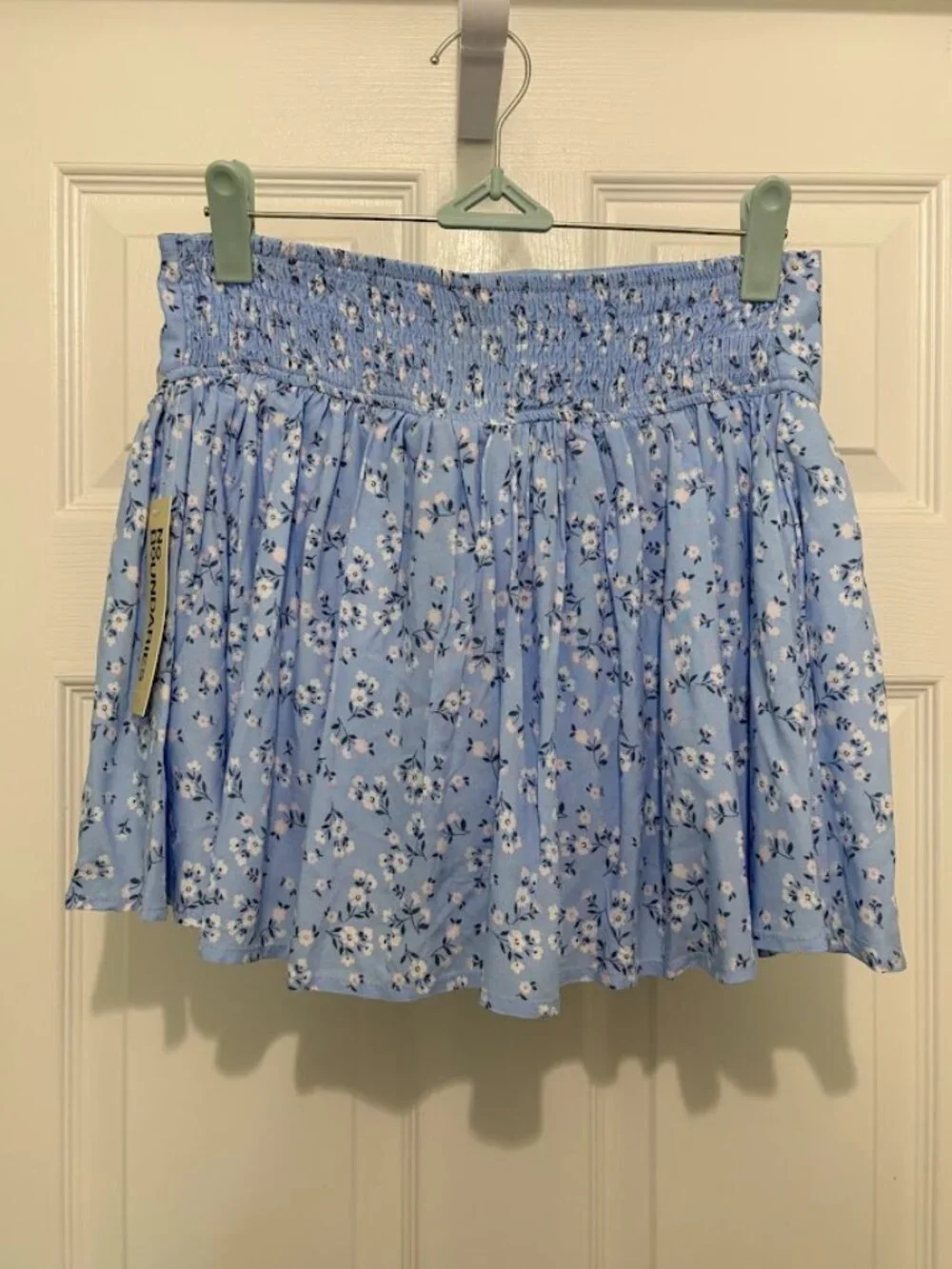 No Boundaries Cornflower Blue Floral Skort NWT - Women's XS